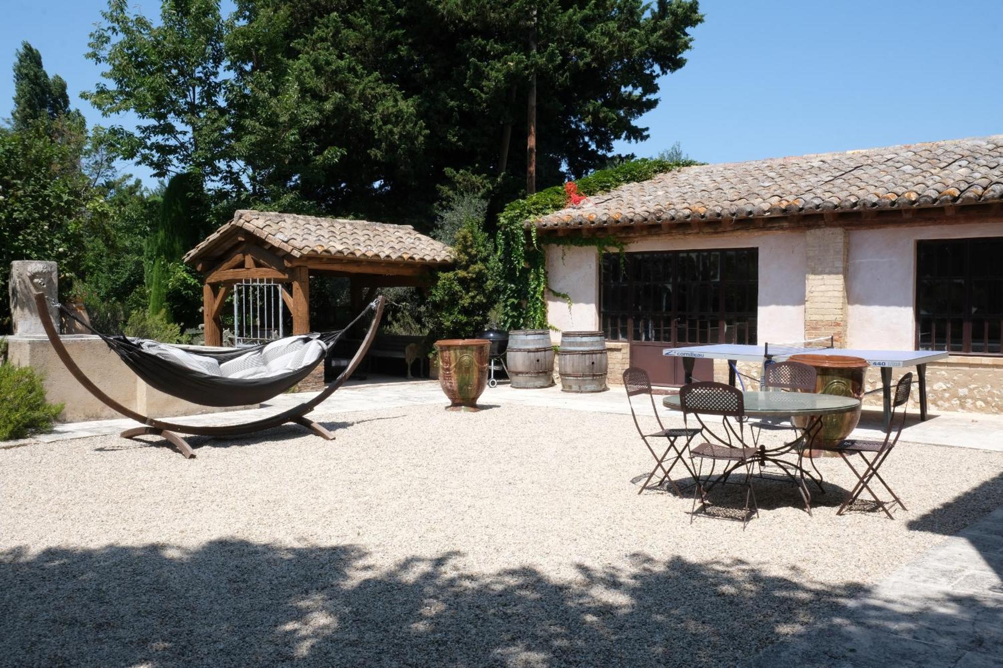 קאביון Typical Provencal Farm House Close To L'Isle Sur La Sorgue - 12 Persons מראה חיצוני תמונה